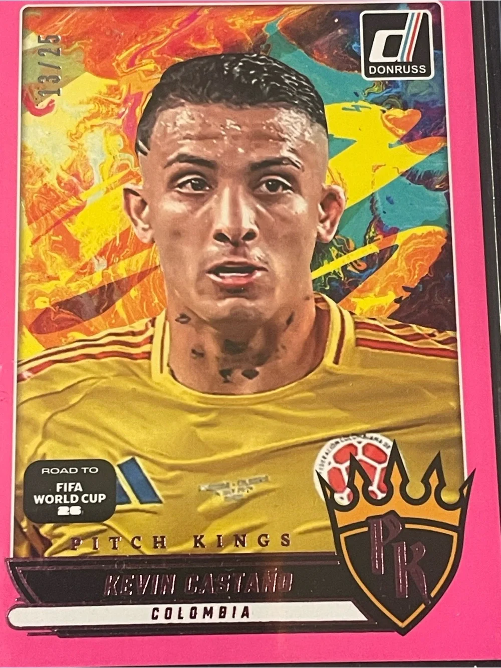Panini Donruss road to FIFA WC Pitch Kings Kevin Castaño 13/25 Colombia Card